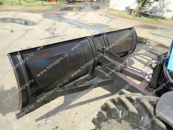 Отвал коммунальный гидравлический УН-60.01-01 на трактор ЛТЗ (Т-40)